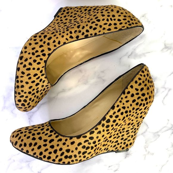 Banana Republic calf hair wedge heels cheetah - Picture 1 of 12
